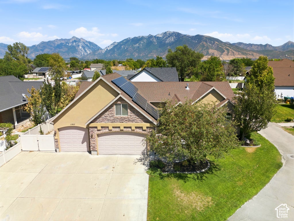 Photo of 11957 S WATERHOUSE CT, Riverton, UT 84065 (MLS # 2190704)