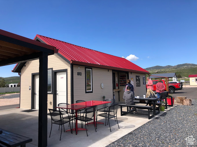 BEAR LAKE COMMERCIAL COURT - Commercial Sale