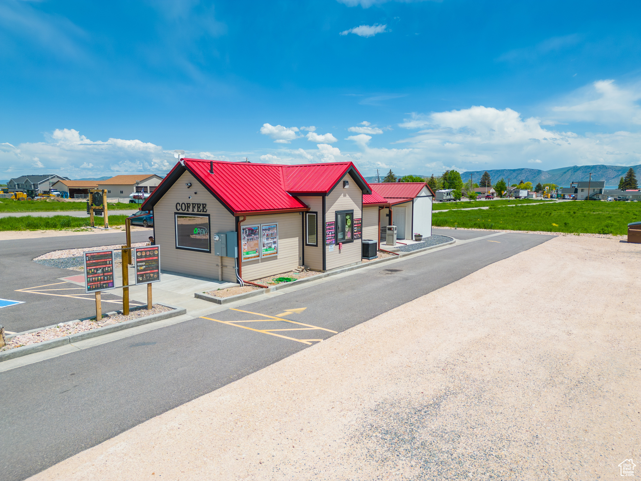 BEAR LAKE COMMERCIAL COURT - Commercial Sale