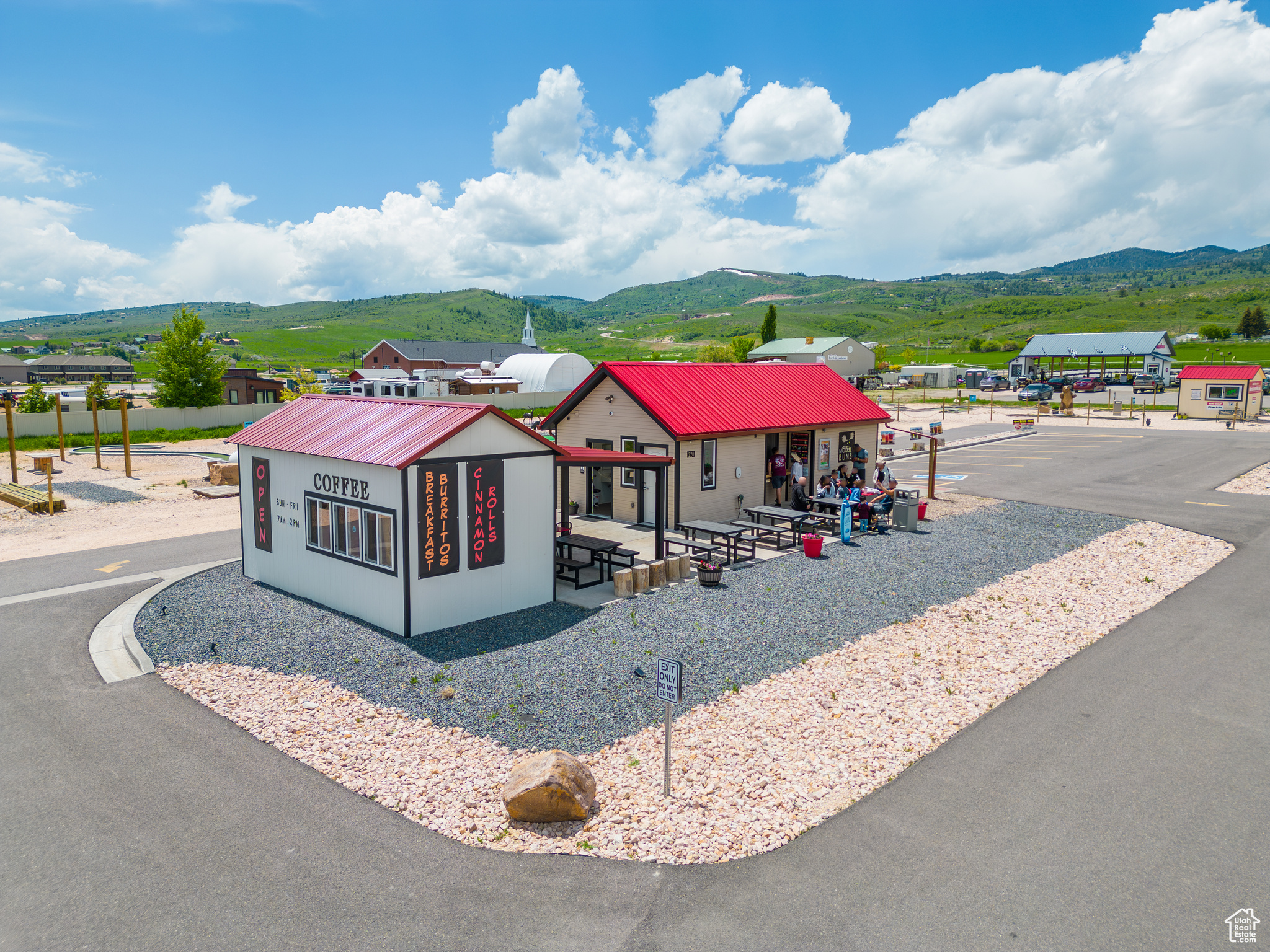 BEAR LAKE COMMERCIAL COURT - Commercial Sale