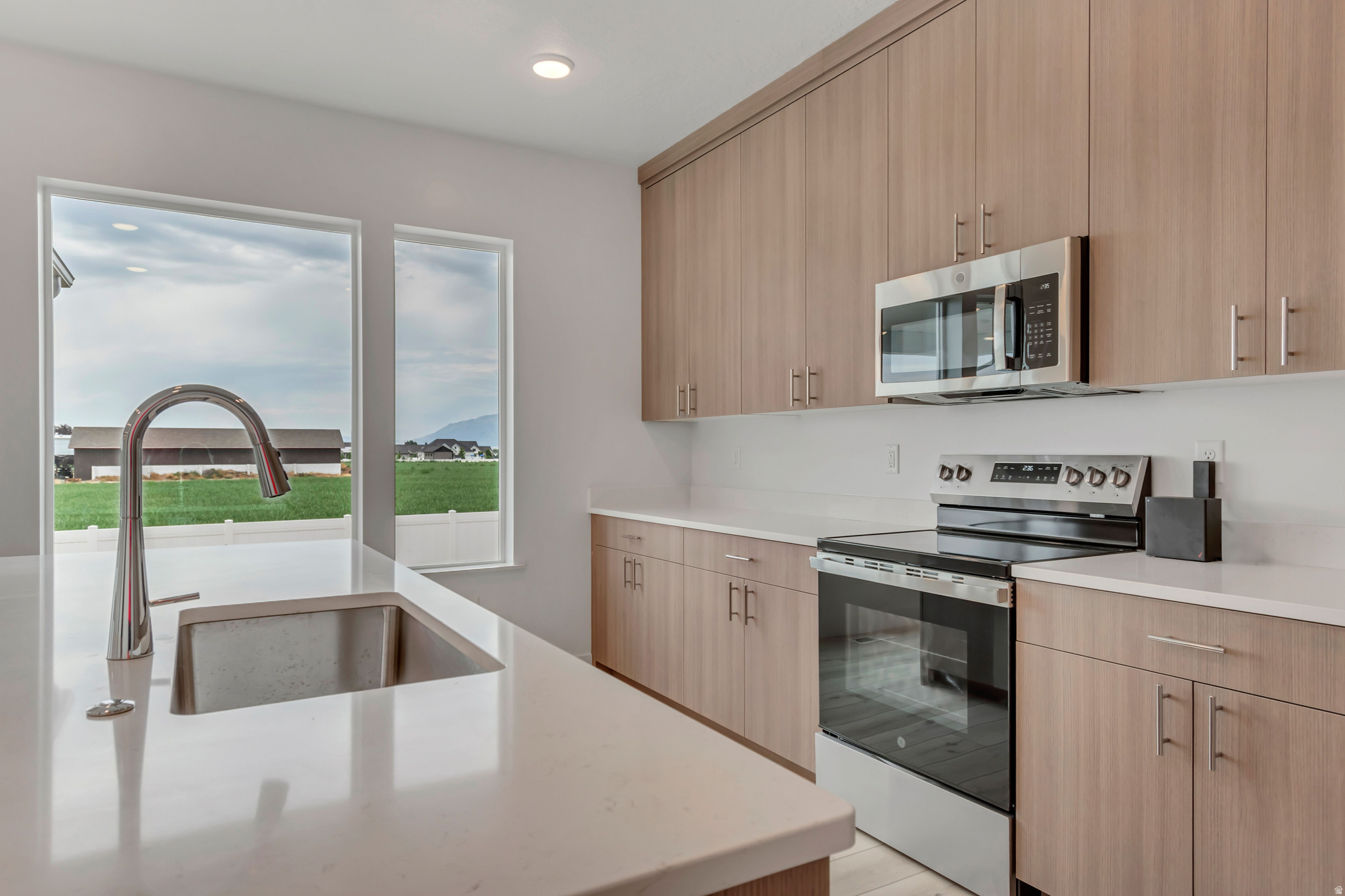 WEST FIELDS - Residential