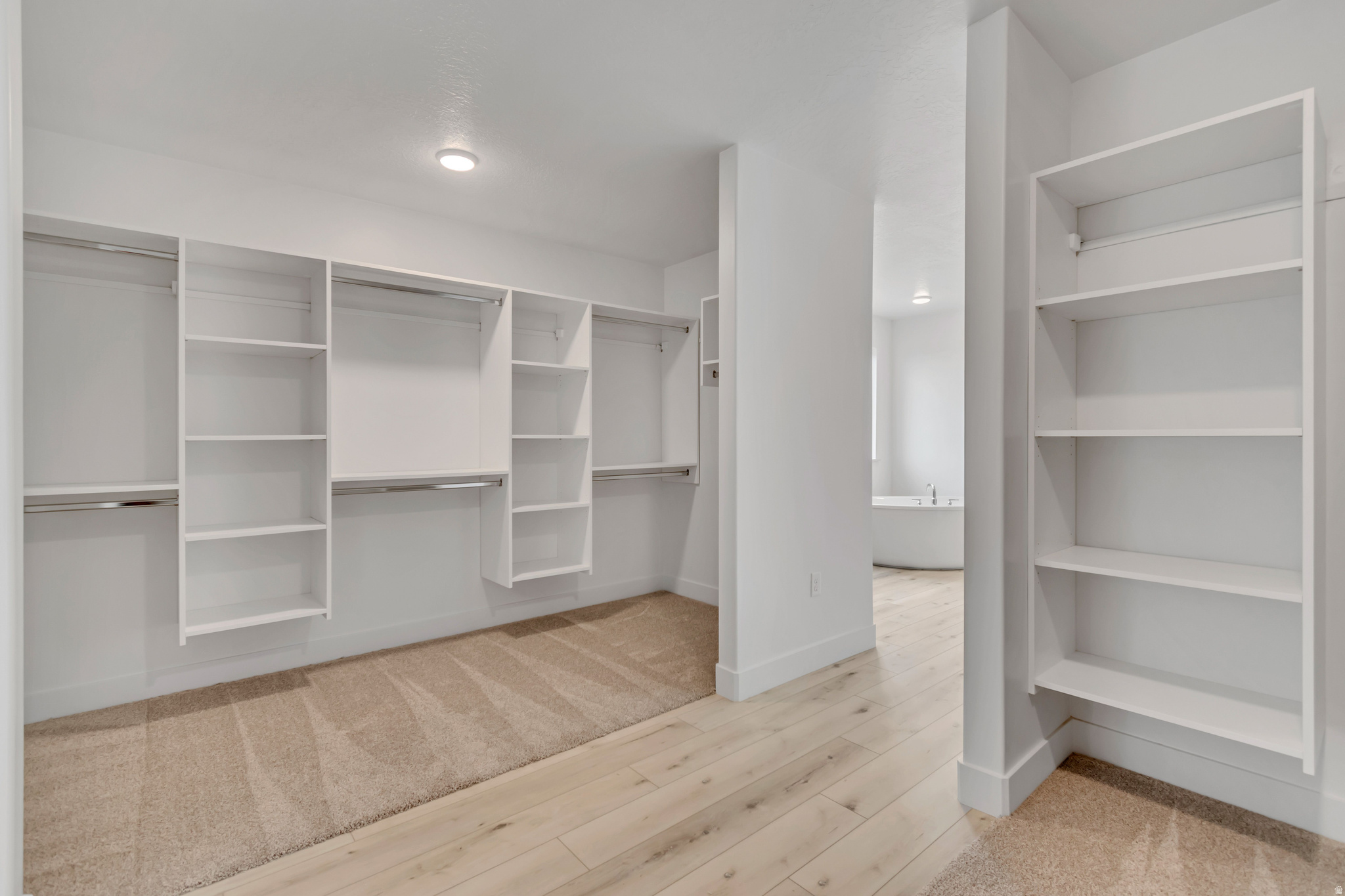 WEST FIELDS - Residential