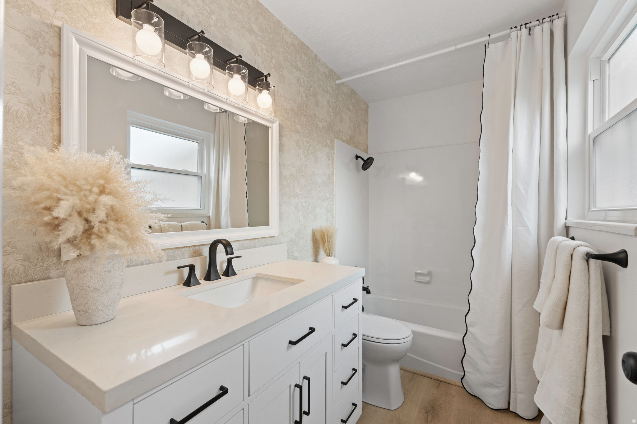 ELMONT PLAZA EAST - Residential