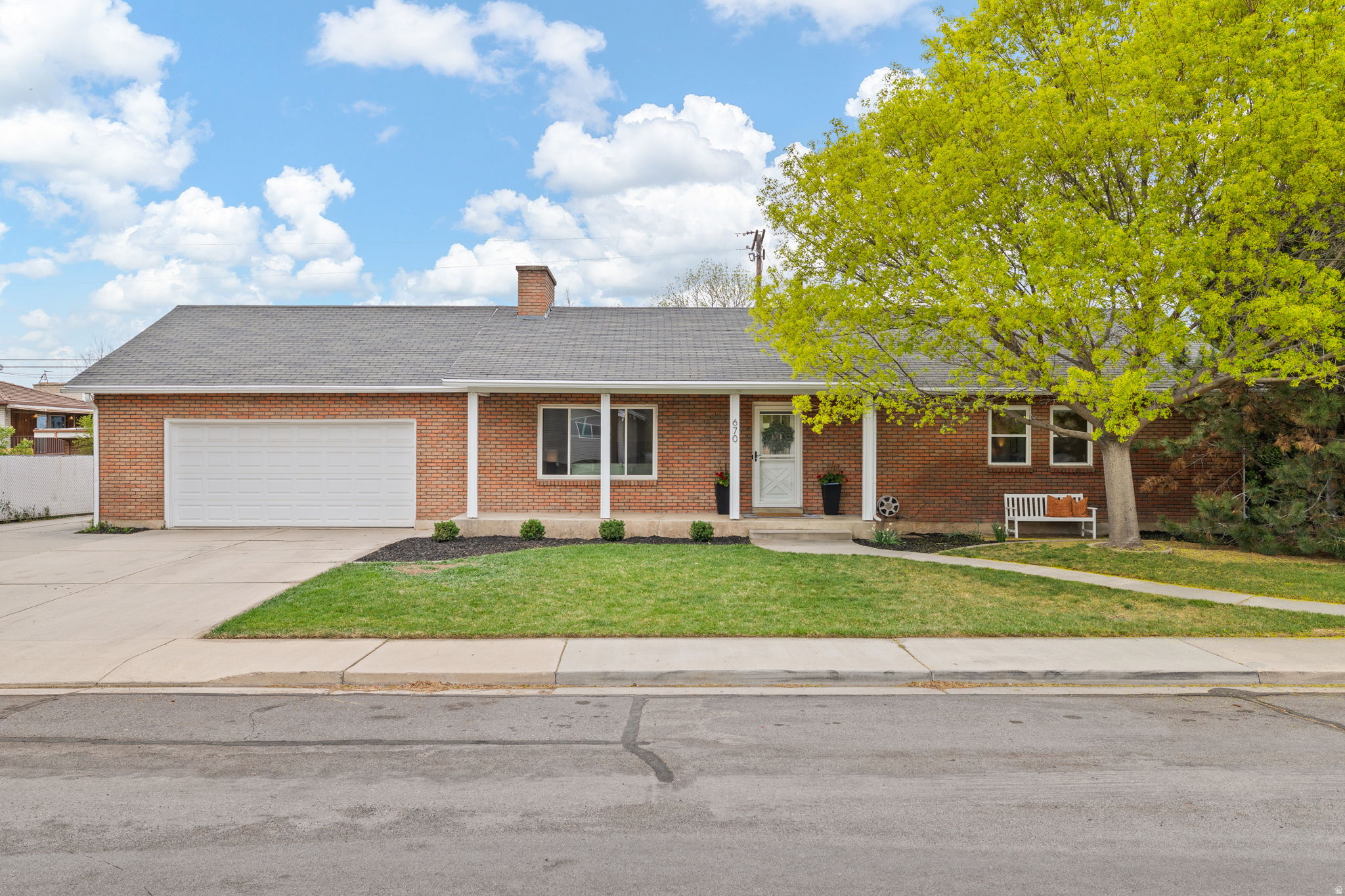 ELMONT PLAZA EAST - Residential