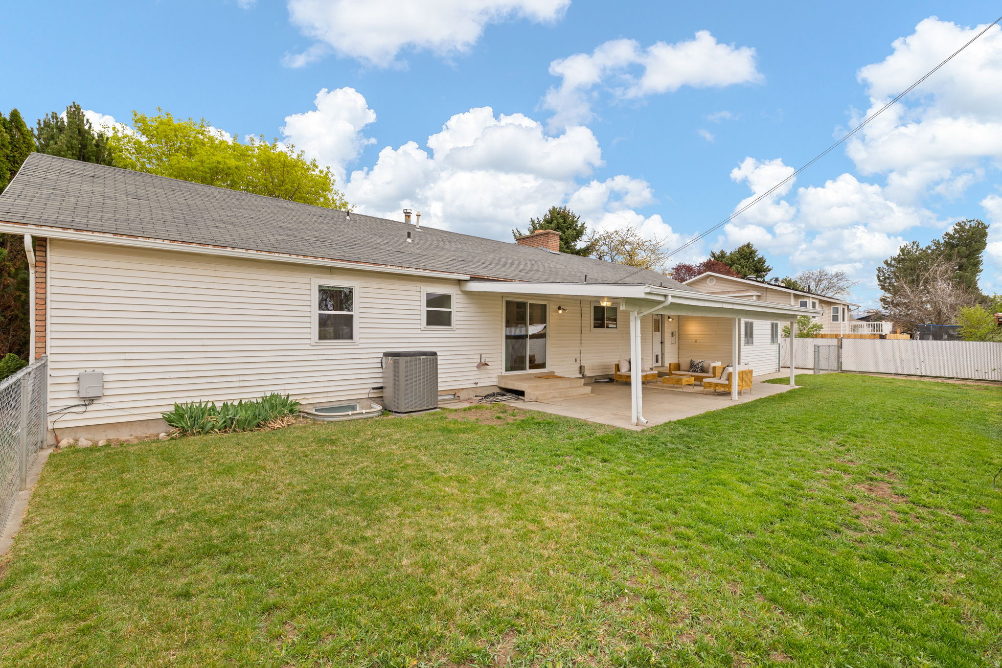 ELMONT PLAZA EAST - Residential