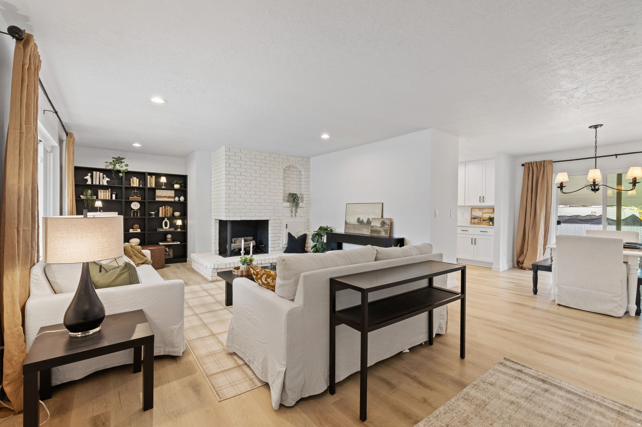 ELMONT PLAZA EAST - Residential