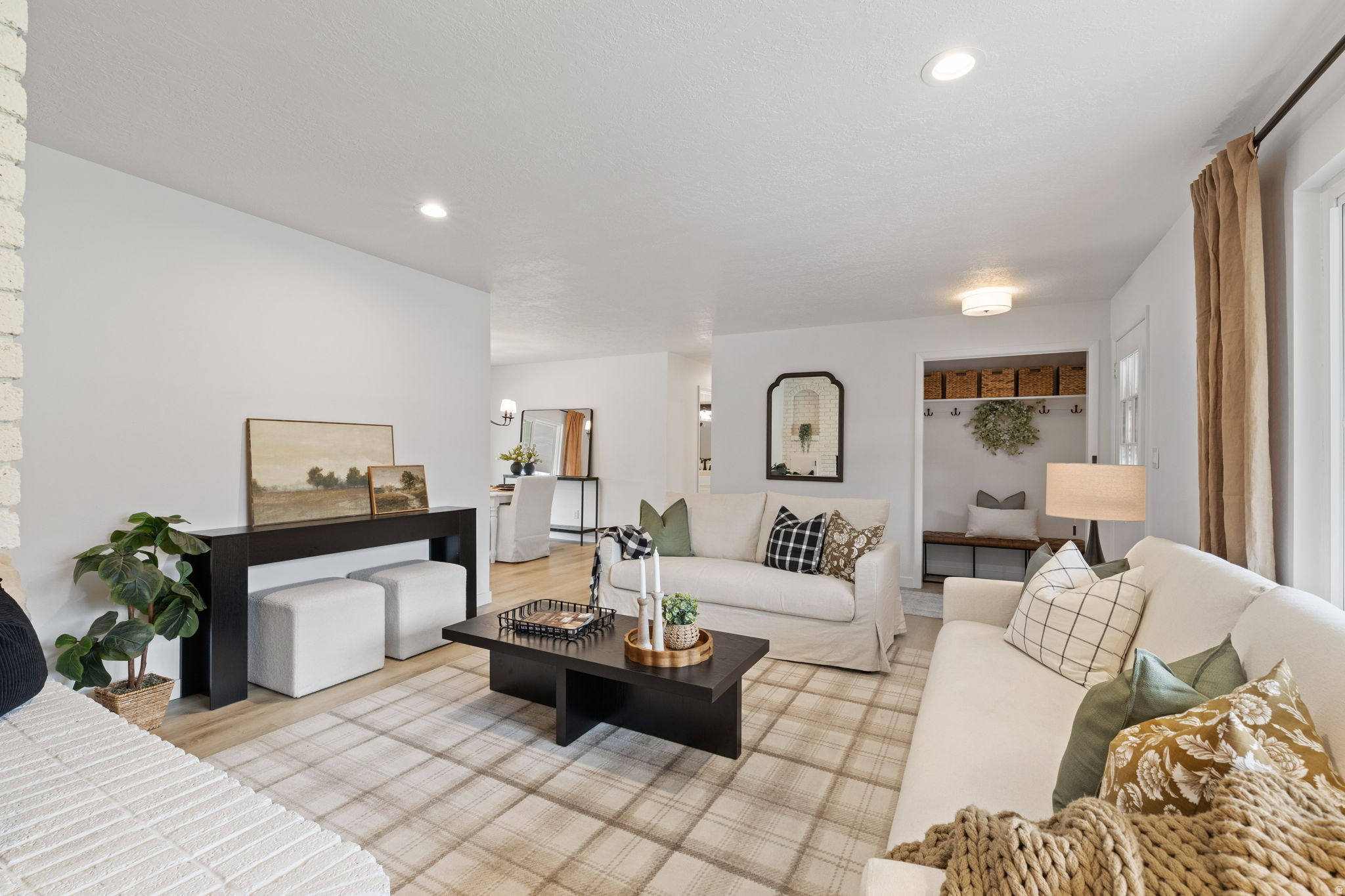 ELMONT PLAZA EAST - Residential