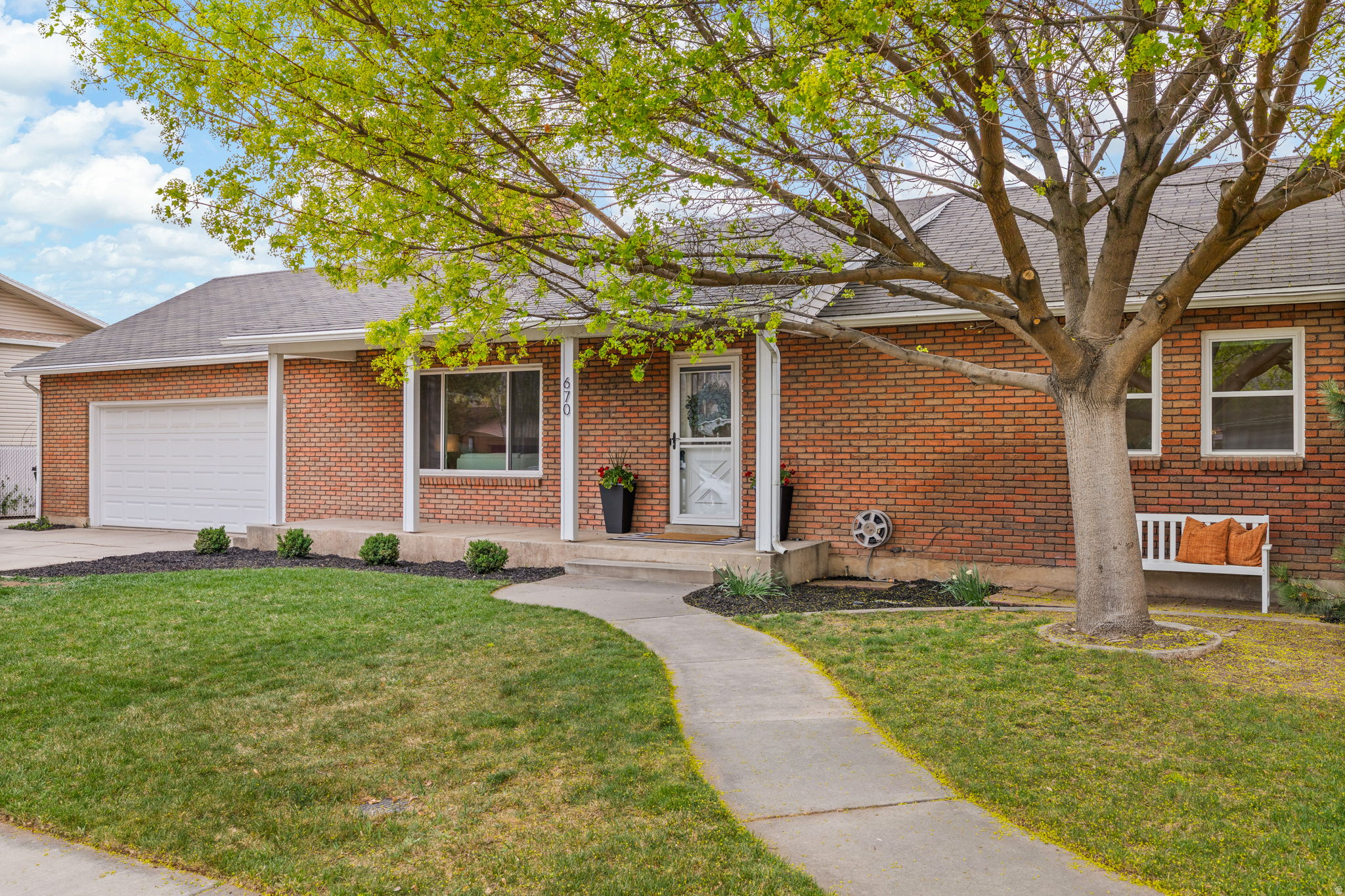 ELMONT PLAZA EAST - Residential