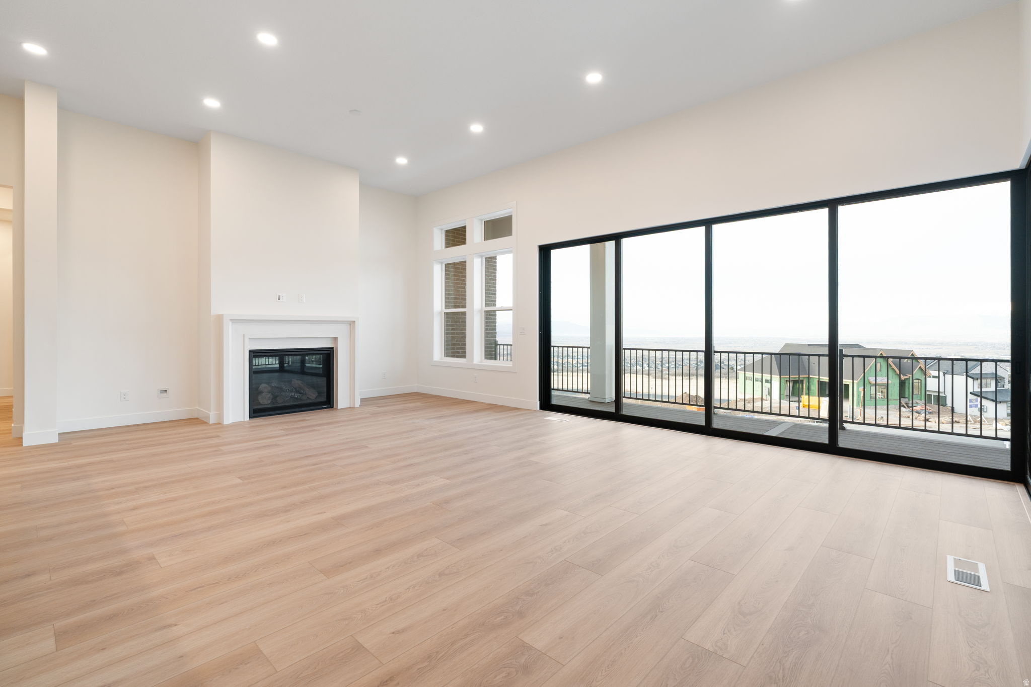 TOLL BROTHERS AT ELK RIDGE - Residential