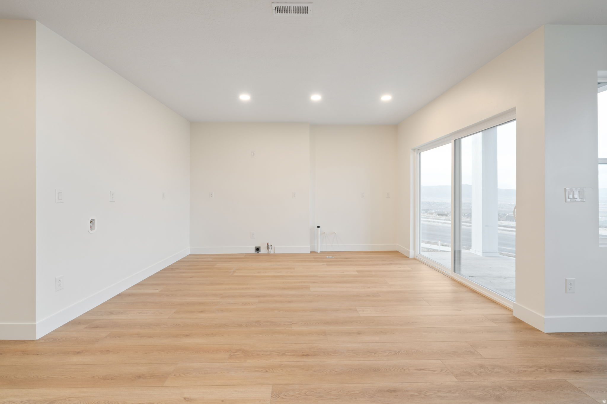 TOLL BROTHERS AT ELK RIDGE - Residential