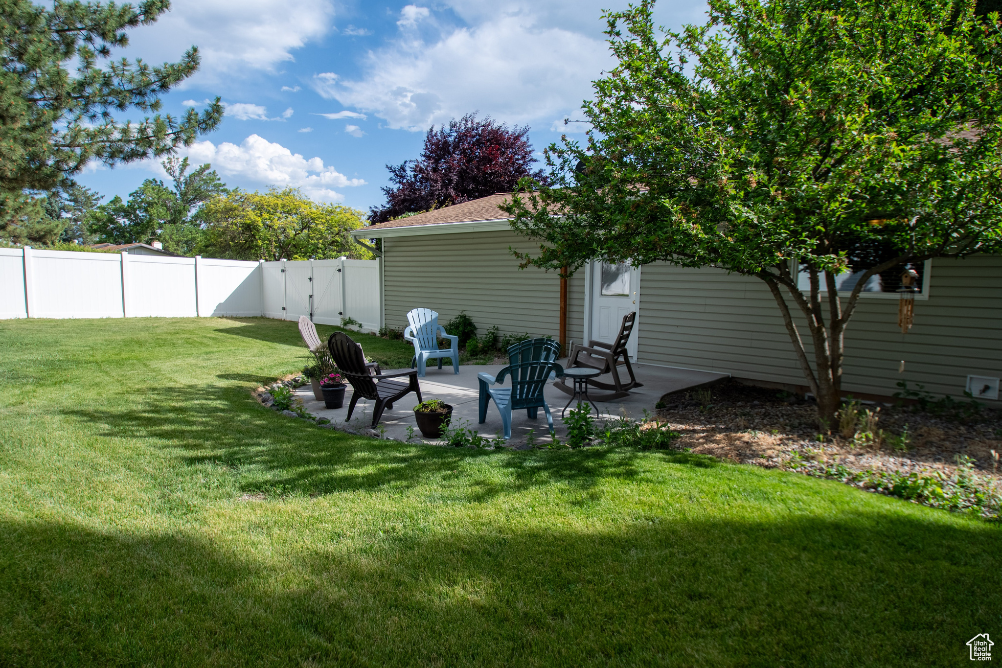 LOCUST HEIGHTS - Residential