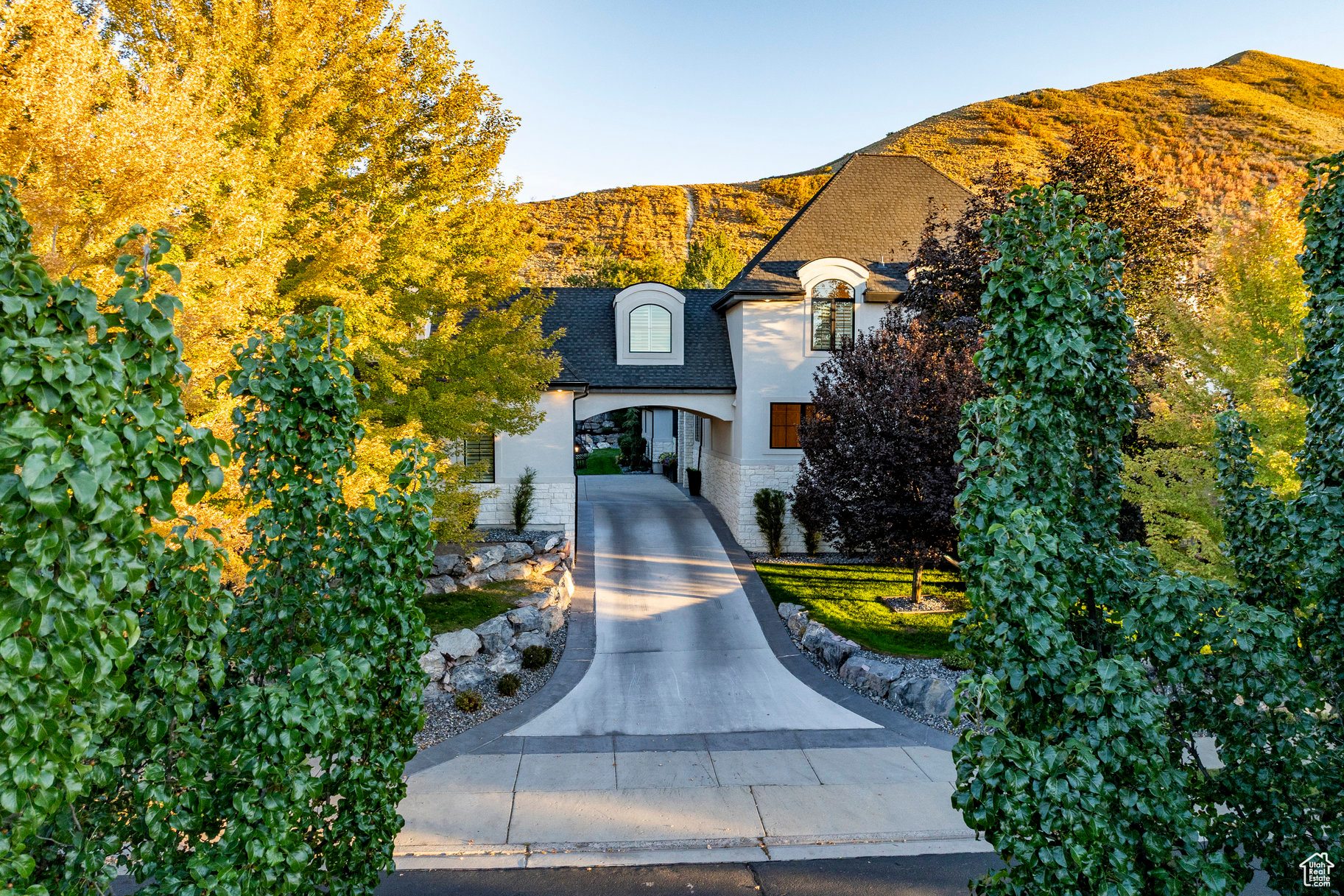 DRAPER HEIGHTS - Residential