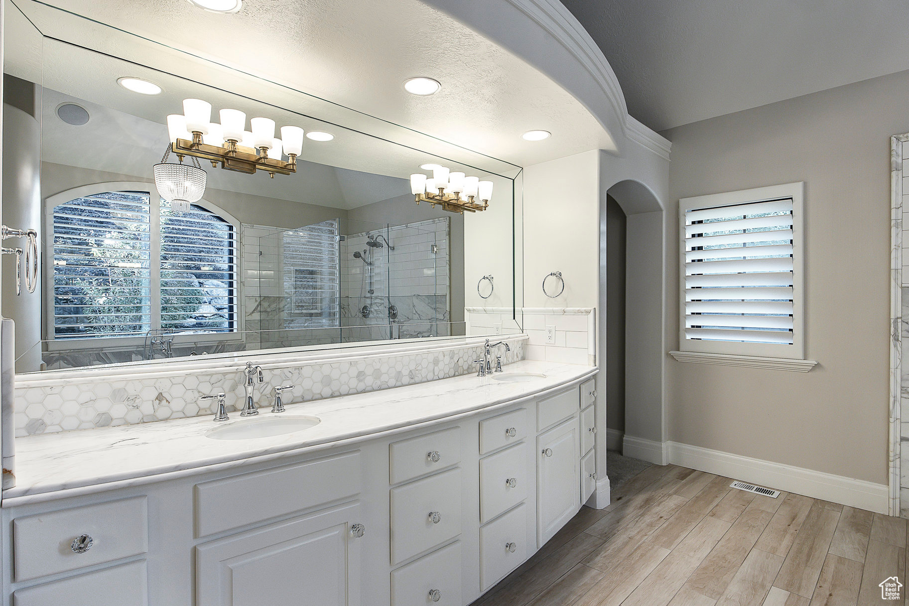 DRAPER HEIGHTS - Residential