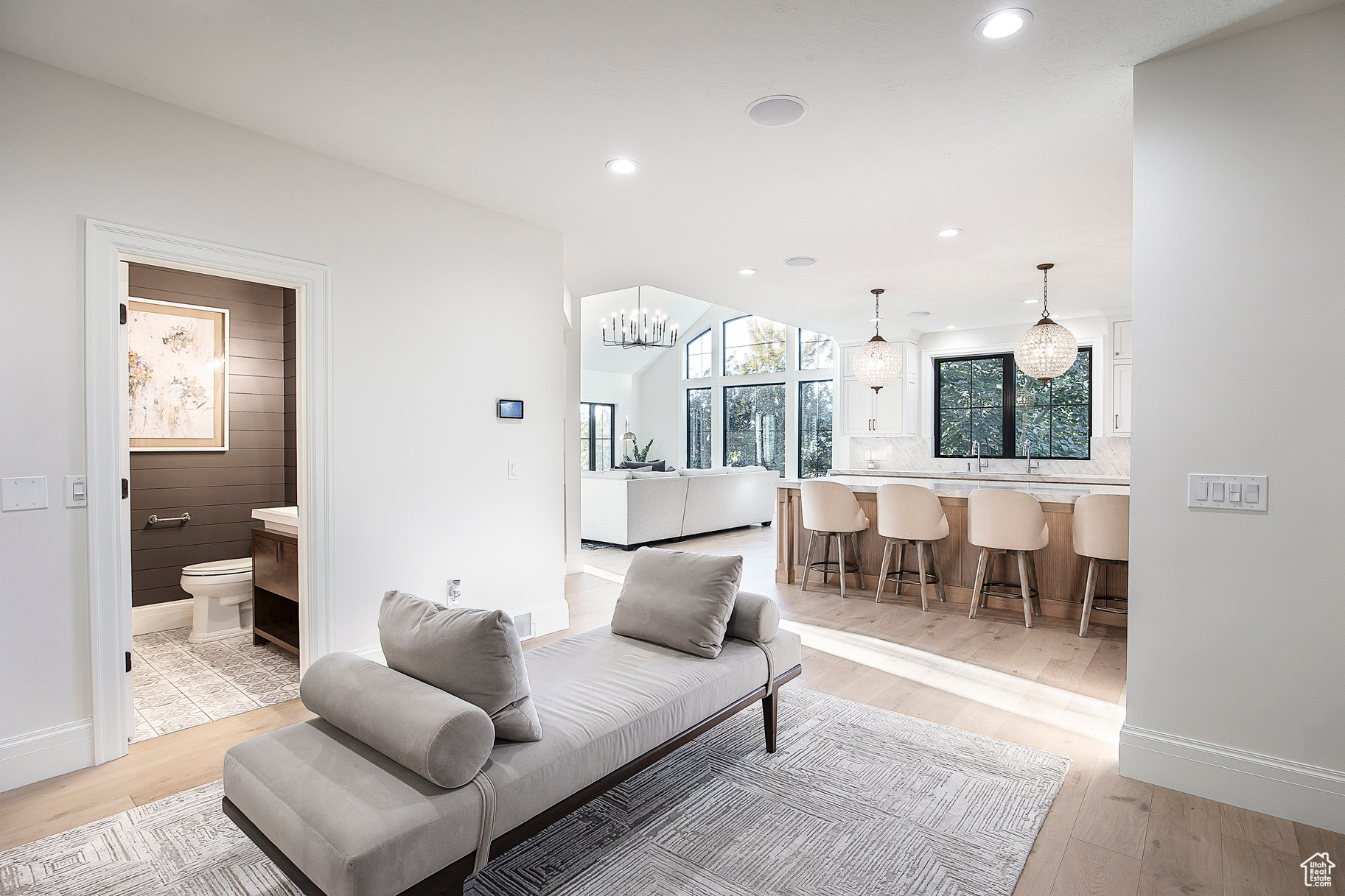 DRAPER HEIGHTS - Residential