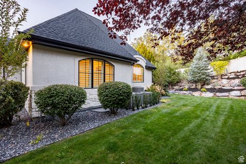 Tiny photo for 14687 S NESTLED CV E, Draper, UT 84020 (MLS # 2117692)