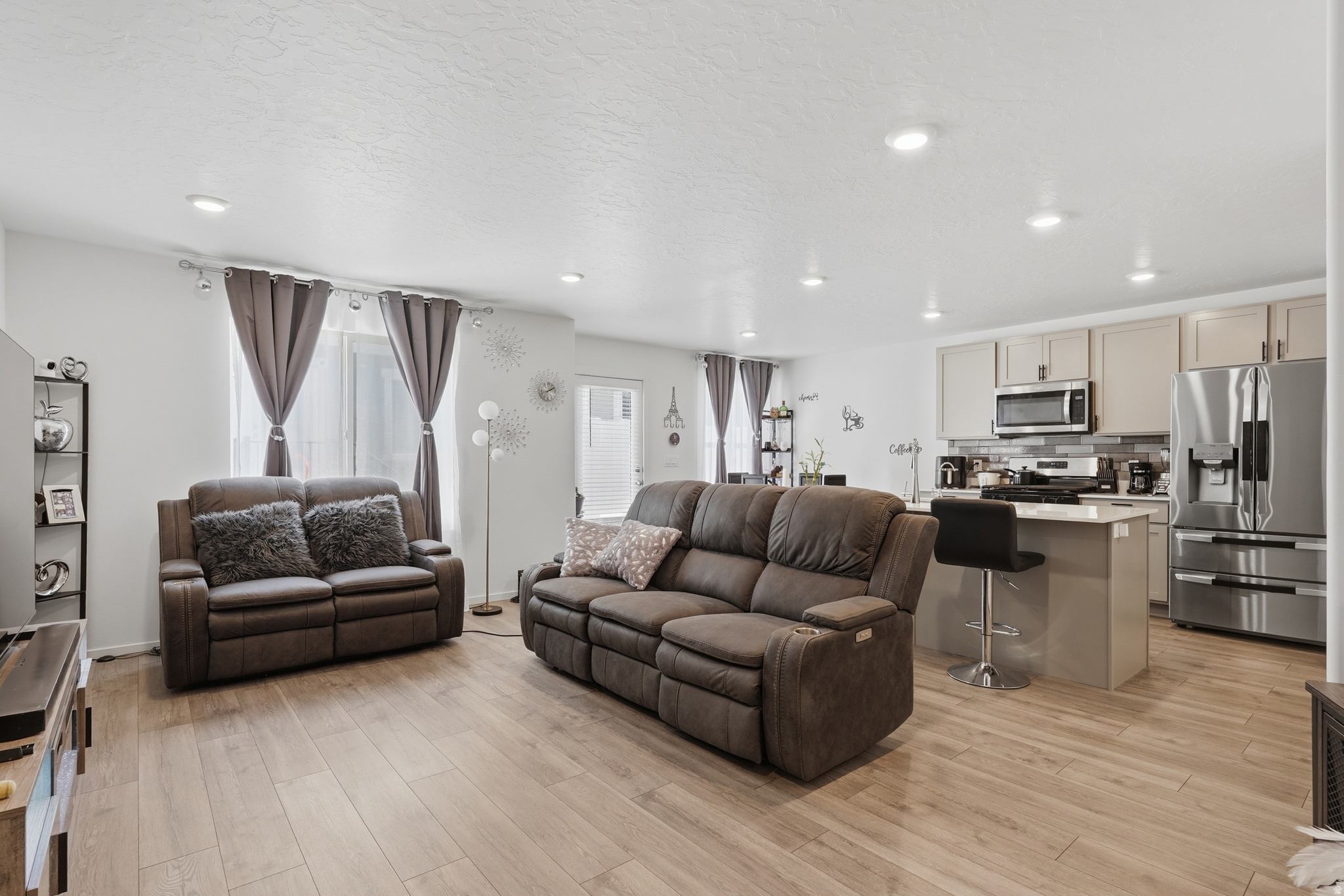 LITTLE VALLEY GATEWA - Residential