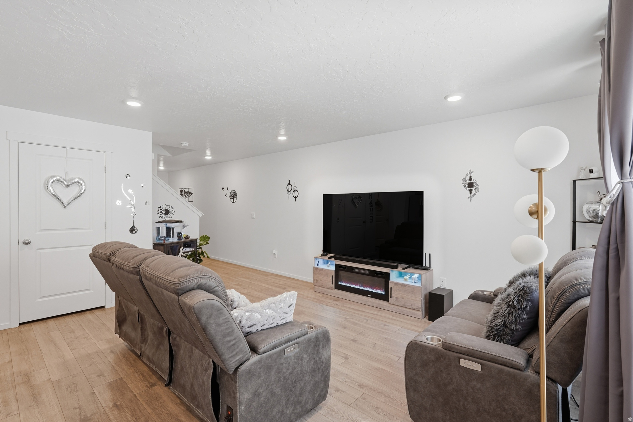 LITTLE VALLEY GATEWA - Residential