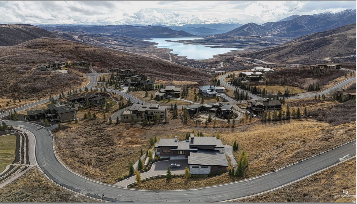 DEER VISTA - Residential