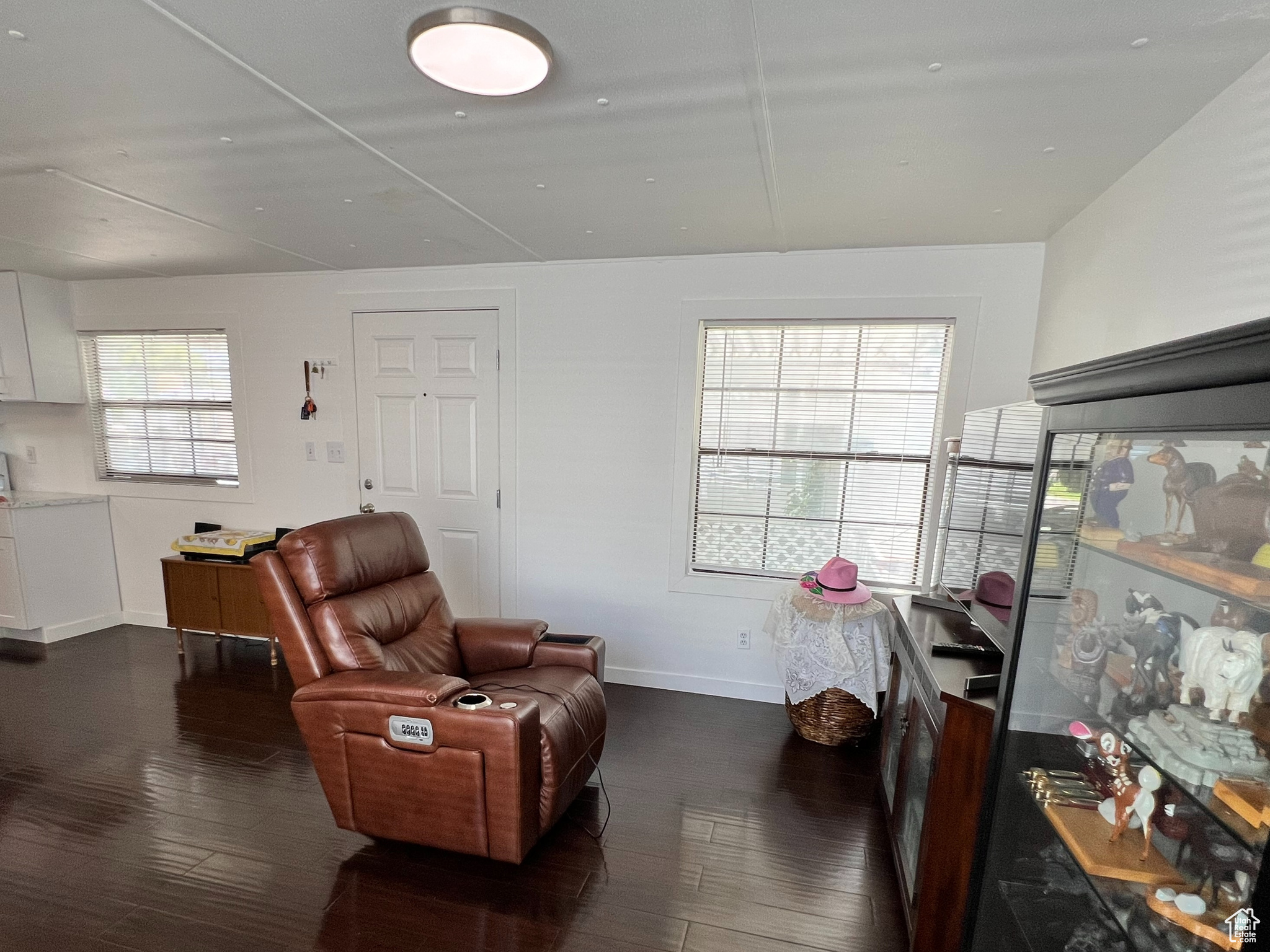 COUNTRY CLUB ESTATES - Residential