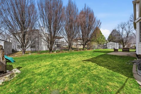 Tiny photo for 1308 S 150 E, Kaysville, UT 84037 (MLS # 2142837)