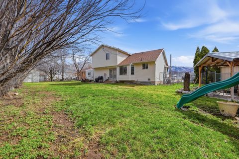 Tiny photo for 1308 S 150 E, Kaysville, UT 84037 (MLS # 2142837)