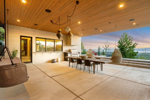 Tiny photo for 3817 N SHERWOOD DR, Provo, UT 84604 (MLS # 2162498)