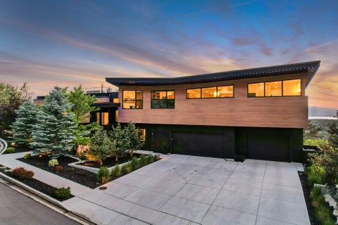 Tiny photo for 3817 N SHERWOOD DR, Provo, UT 84604 (MLS # 2162498)