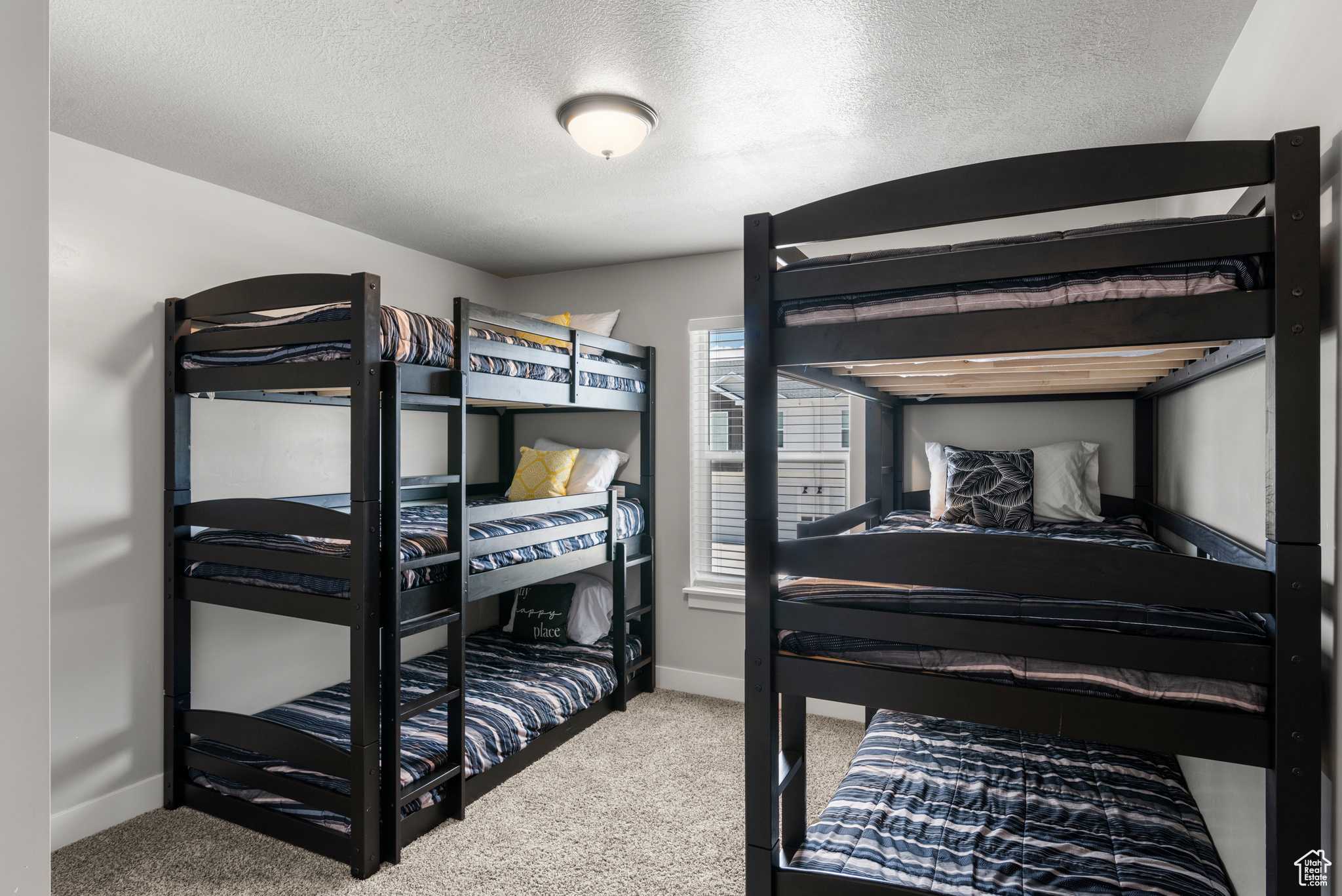 SEASONS BLDG 2 UNIT 1-UPPER - Residential