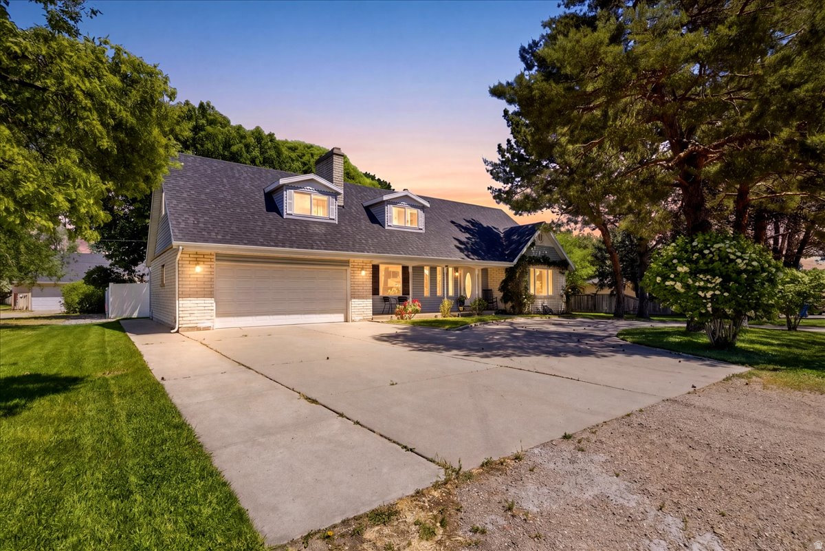 HUNTINGTON ESTATES - Residential