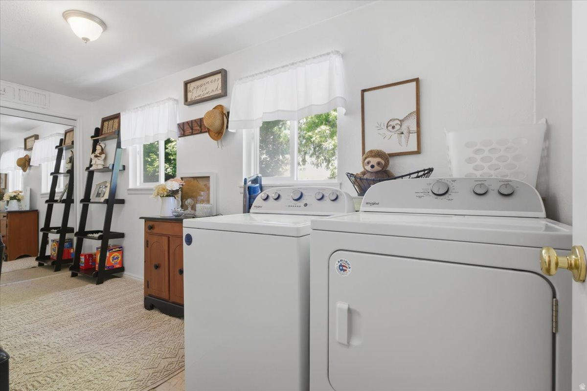 HUNTINGTON ESTATES - Residential