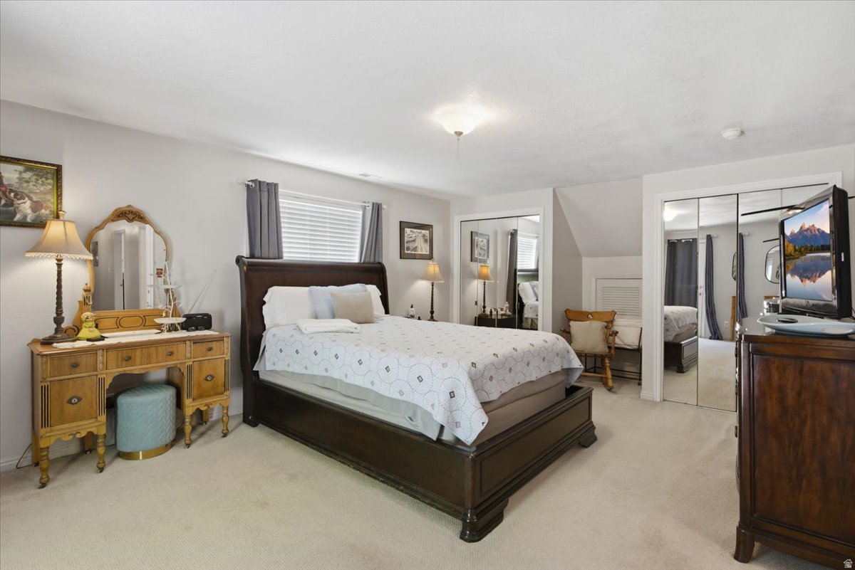 HUNTINGTON ESTATES - Residential