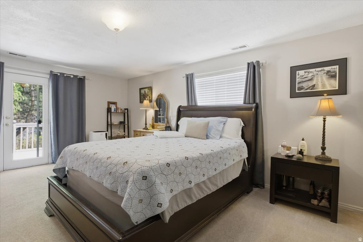 HUNTINGTON ESTATES - Residential