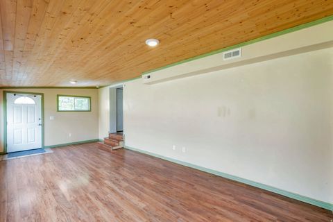 Tiny photo for 335 E 500 N, Lehi, UT 84043 (MLS # 2154853)