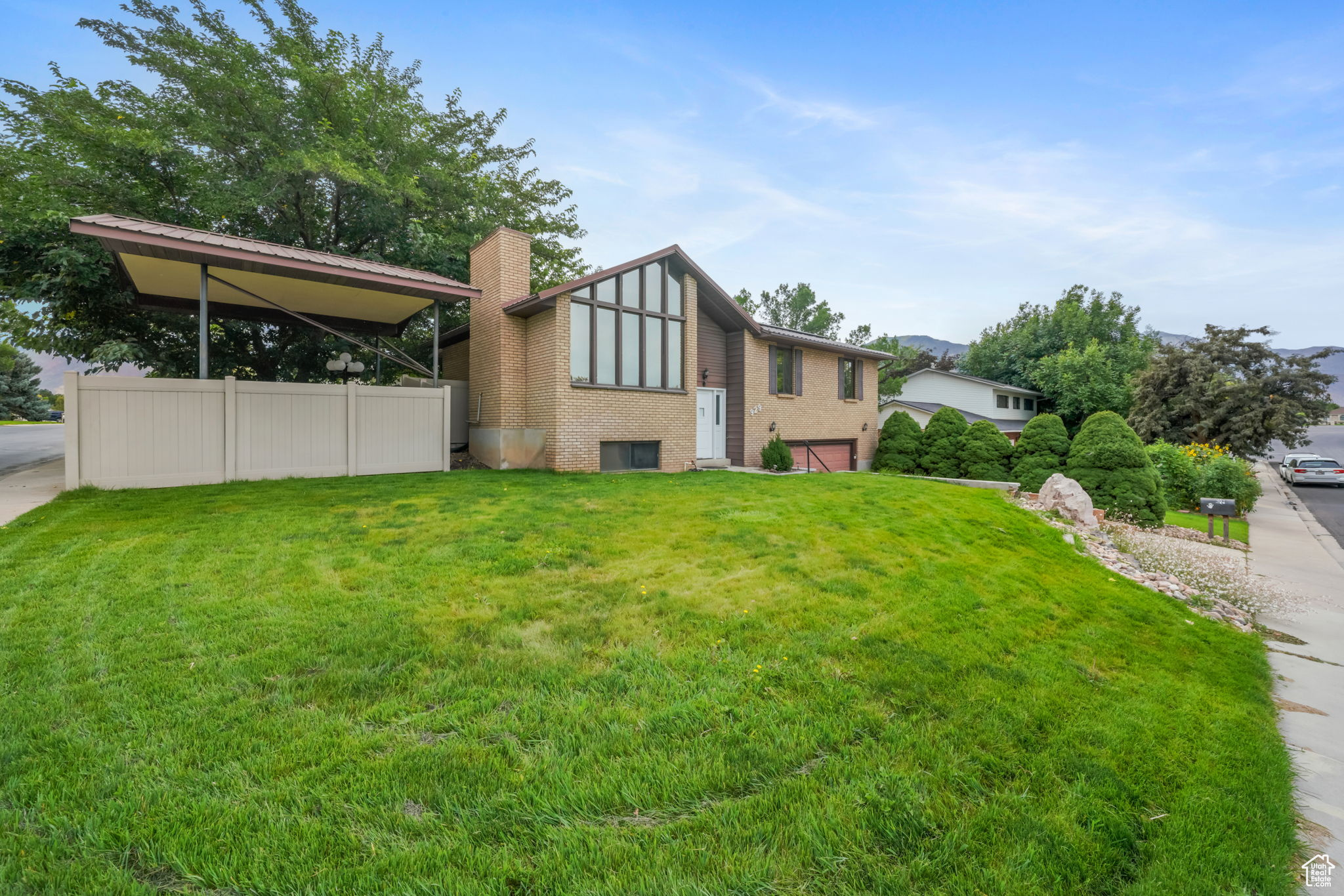 MAJESTIC MEADOWS - Residential