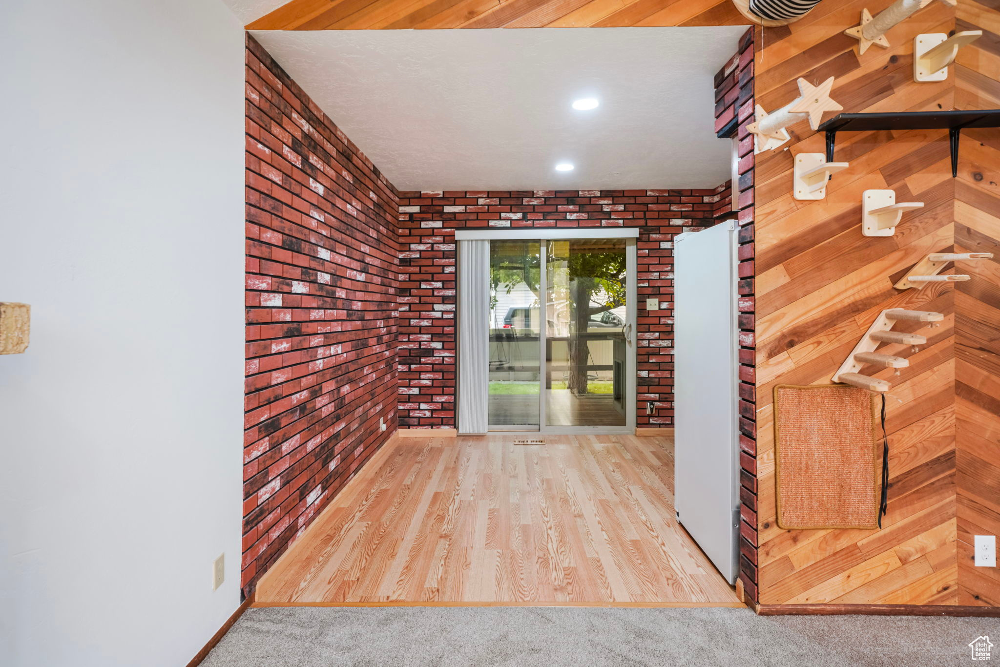 MAJESTIC MEADOWS - Residential