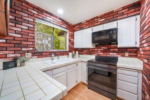 Tiny photo for 929 S 900 E, Spanish Fork, UT 84660 (MLS # 2113164)