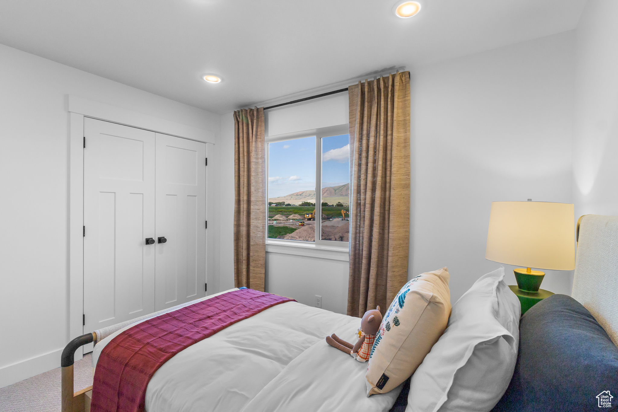 RIDGELINE PARK - Residential