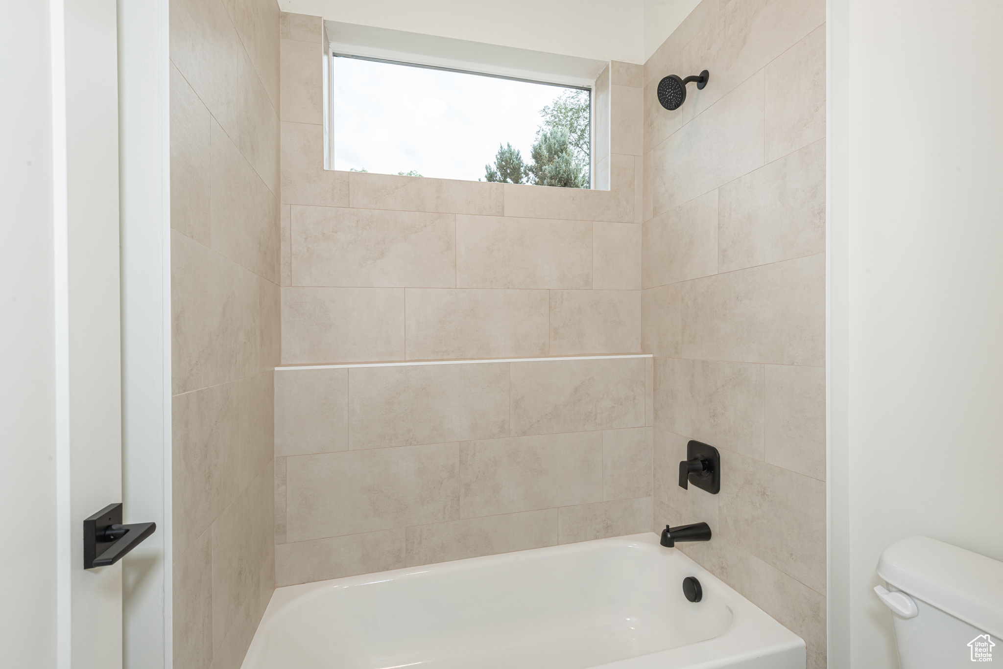 Sandy, Utah 84094, United States, 6 Bedrooms Bedrooms, ,5 BathroomsBathrooms,Residential,Active,10240