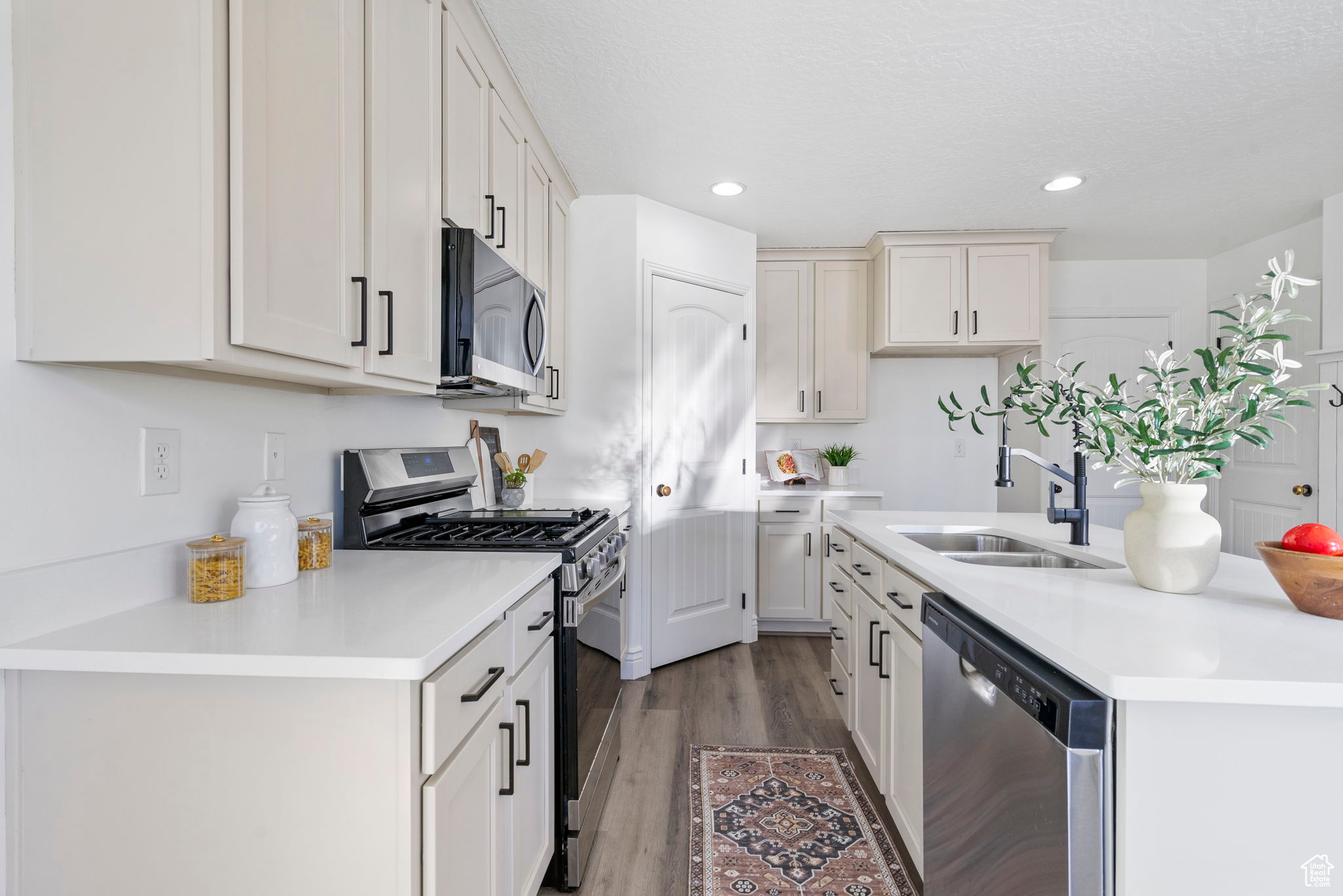 13062 S Padstow Ln, Herriman, Utah image 7