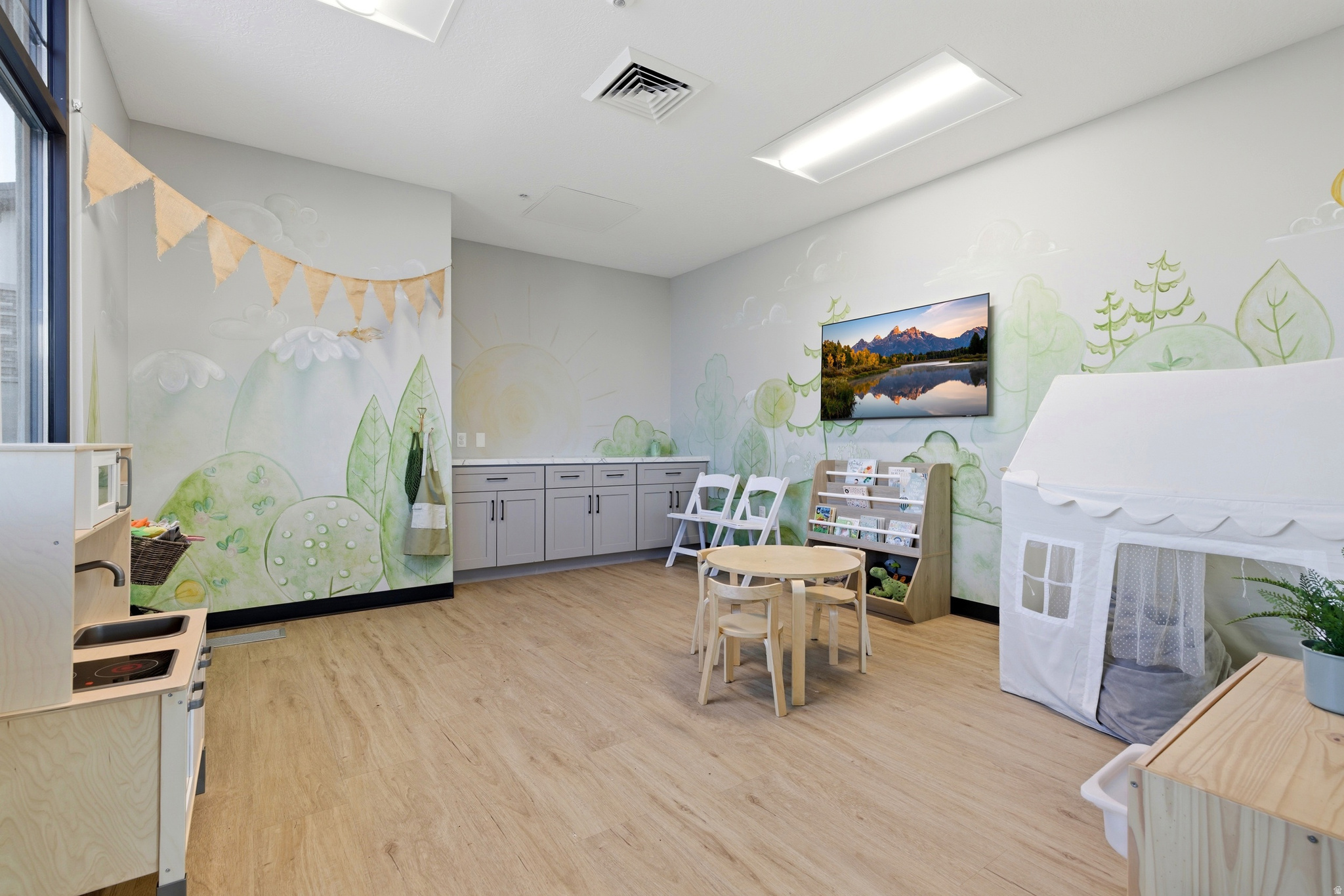 TRAILHEAD - Residential