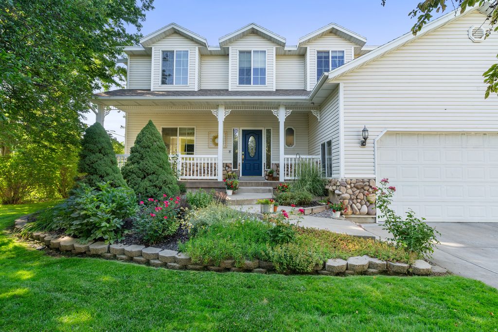 Photo of 136 W YOUNG ST, Morgan, UT 84050 (MLS # 2136727)