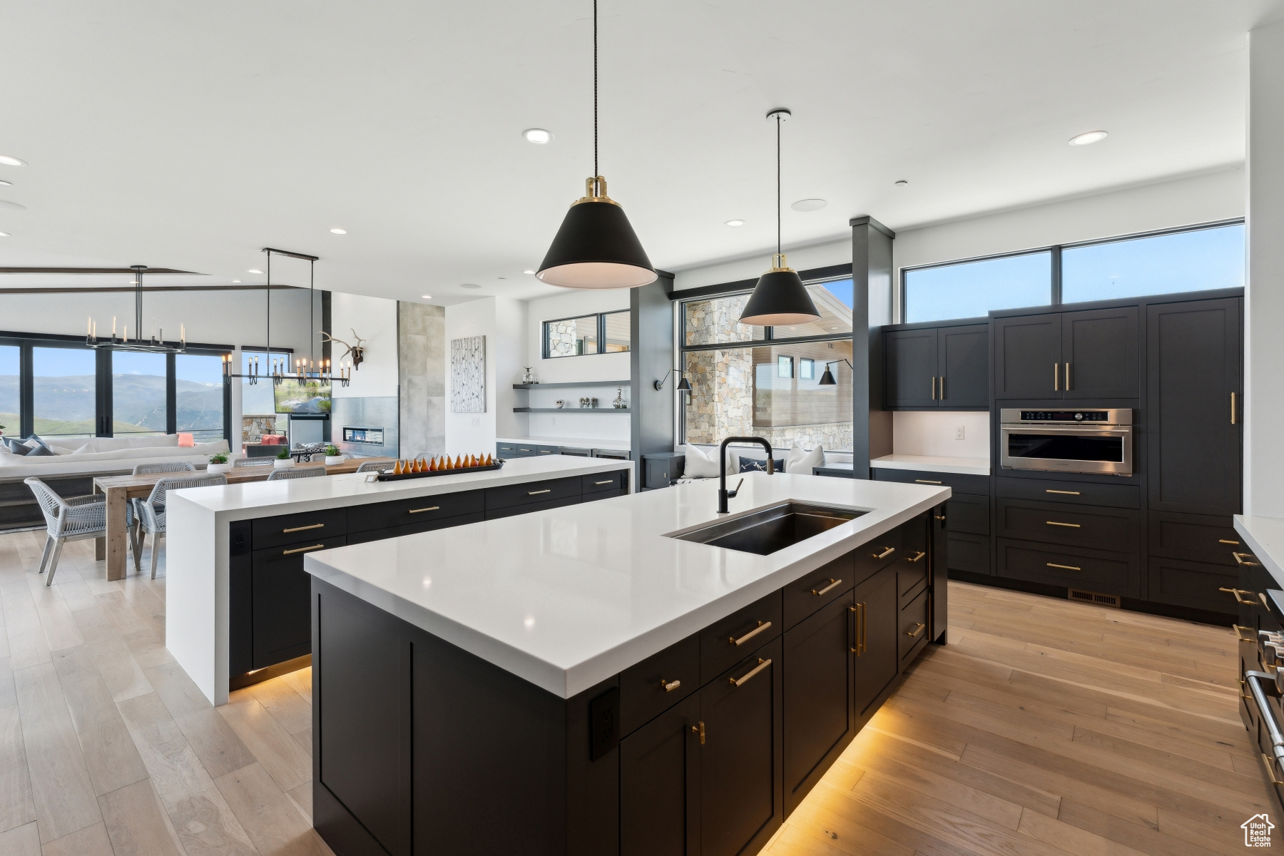 Park City, Utah 84098, United States, 4 Bedrooms Bedrooms, ,4 BathroomsBathrooms,Residential,Active,136277