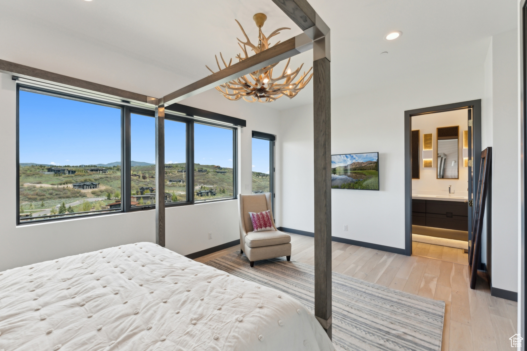 Park City, Utah 84098, United States, 4 Bedrooms Bedrooms, ,4 BathroomsBathrooms,Residential,Active,136277