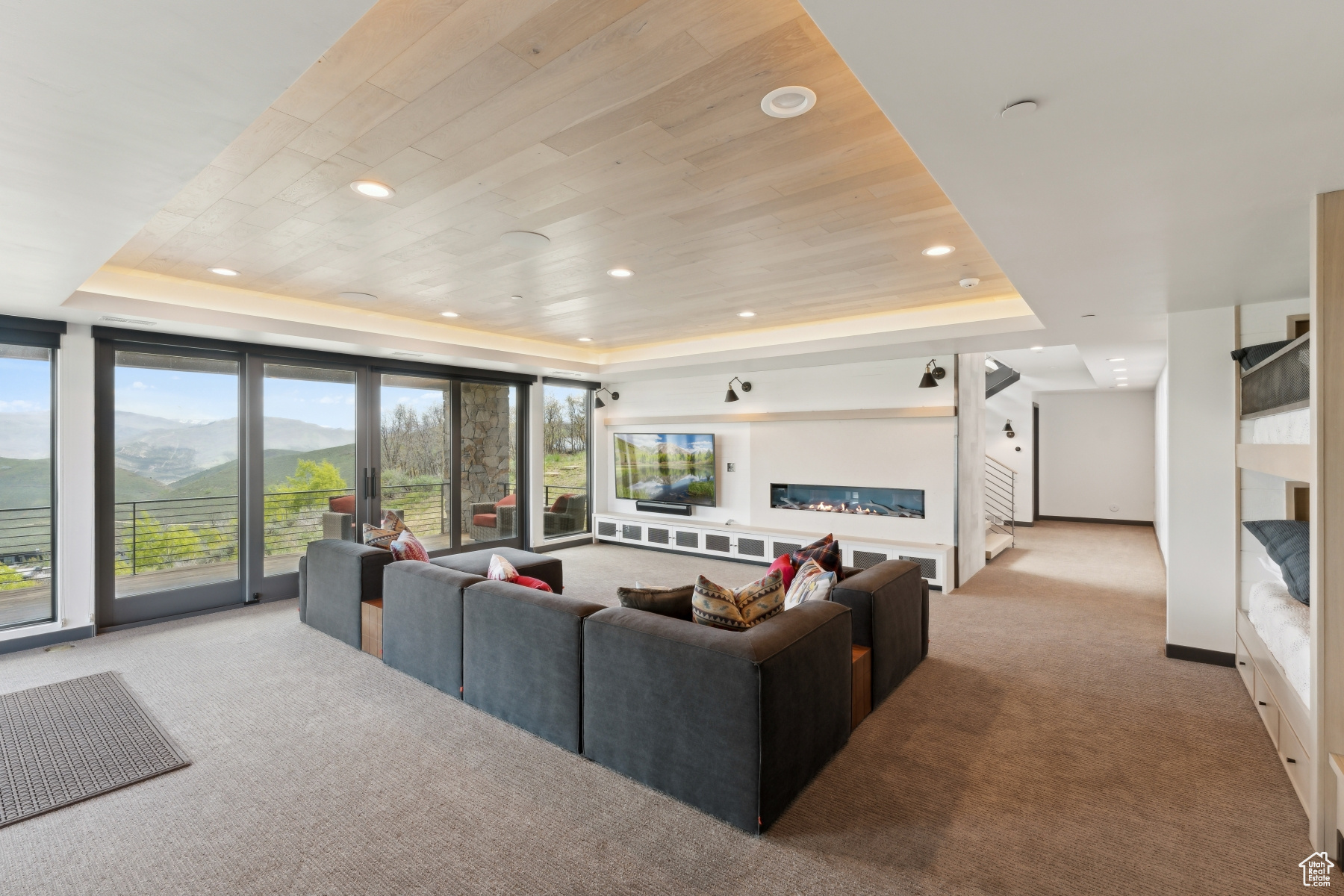 Park City, Utah 84098, United States, 4 Bedrooms Bedrooms, ,4 BathroomsBathrooms,Residential,Active,136277