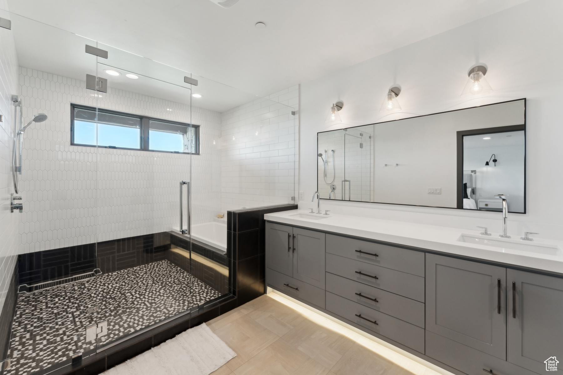 Park City, Utah 84098, United States, 4 Bedrooms Bedrooms, ,4 BathroomsBathrooms,Residential,Active,136277