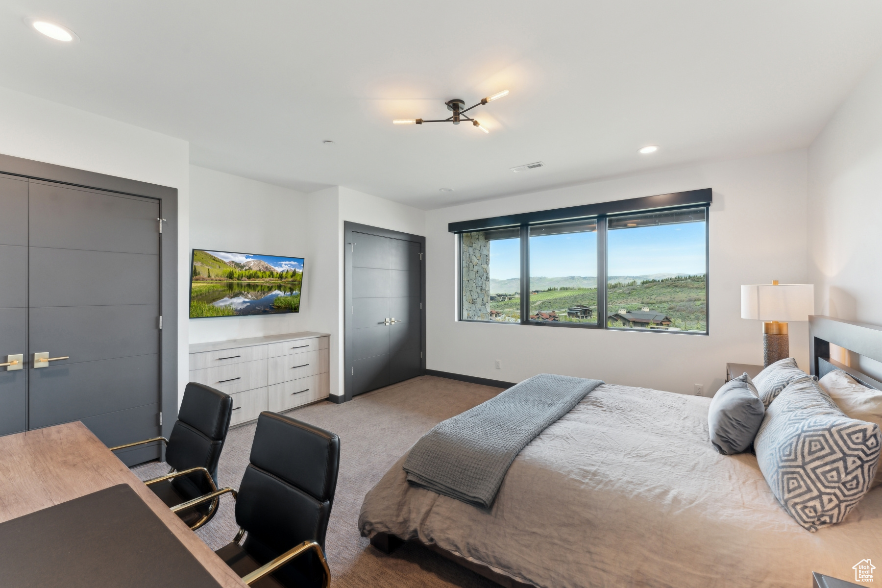 Park City, Utah 84098, United States, 4 Bedrooms Bedrooms, ,4 BathroomsBathrooms,Residential,Active,136277