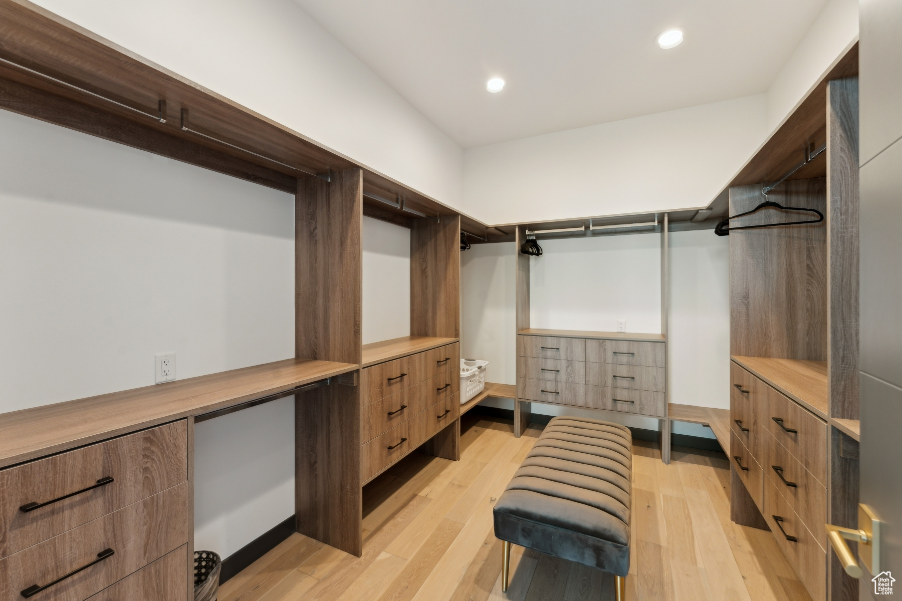 Park City, Utah 84098, United States, 4 Bedrooms Bedrooms, ,4 BathroomsBathrooms,Residential,Active,136277