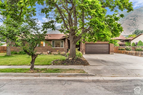 Photo of 1539 E 450 S, Springville, UT 84663 (MLS # 2190872)