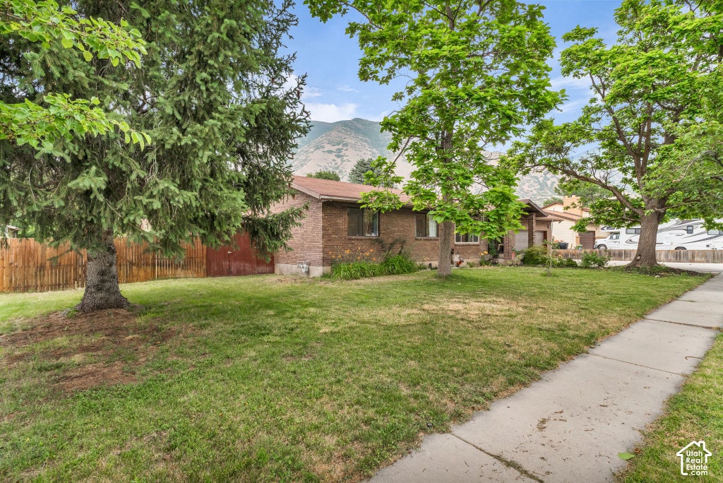 Photo of 1539 E 450 S, Springville, UT 84663 (MLS # 2190872)