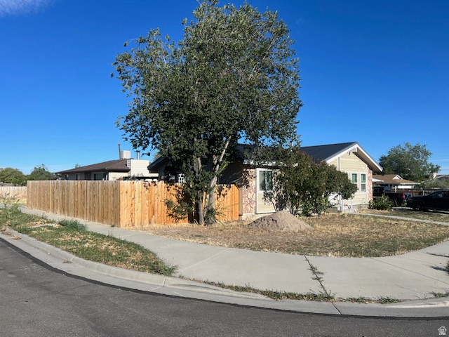 WEST MADISON - Residential